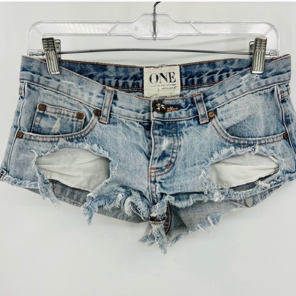 One Teaspoon Pants - One Teaspoon Distressed Jean Shorts 26